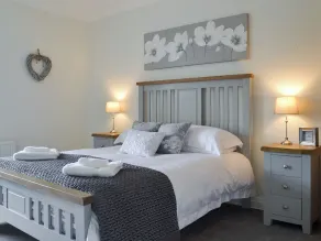2 bedroom accommodation in Temple Normanton, near Chesterfield - Image 5