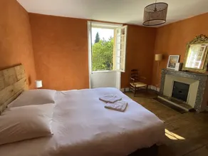 Family house in a village with swimming pool in Périgord, sleeps 12 - Image 5