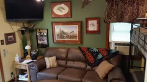 Cozy cottage on private wetland - Image 5