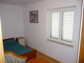 Apartment Mate - Image 4