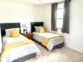 Finger Lakes Farmhouse Home, Dog Friendly, Close to Hiking, Wineries and more - Image 5
