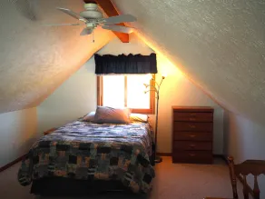 The Hilltop Retreat - QUIET, PEACEFUL, & FAMILY-ORIENTED WITH GREAT VIEWS AND A/C! - Image 2