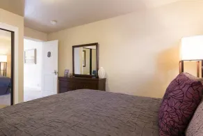 Two Bedroom Suite Spectacular Views 30 Day Rental - Image 5