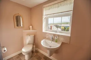 Dog friendly cottage with short drive to beach - Image 3