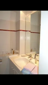 Beautiful, bright apartment with south / west balcony near the beach - Image 2