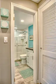 Welcome to Azure Bay, luxury oceanfront condo - Image 3
