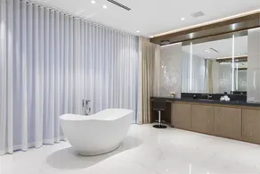 Boardwalk Mansion Lauderdale Villa: Private Pool, Hot Tub, Mini-Golf & Guest House - Image 5