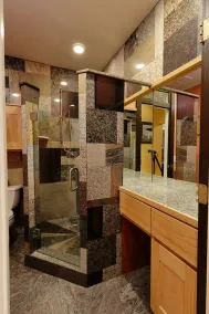 Home Designer - ** WALK TO MAIN STREET ** -Hot remous, Cheminée, Art originale, etc - Image 2