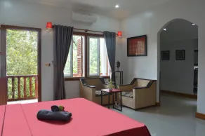 Villa 8/10 pers. 300 m2 with swimming pool in the heart of Siem-Reap / Angkor / Cambodia - Image 5