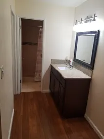 Beautiful Spacious 2 Bedroom, 2 Bathroom Condo - Image 3