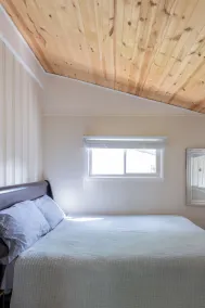 Gun Lake Cottage - Bonfire, AC, Full Kitchen, Gazebo! Dock your boat or rent one - Image 2