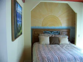 Wildwood Gardens Scenic Rustic Vacation Retreat on the River - Image 4