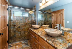 8 bedroom Estate close to the beach - Image 2