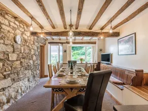 Cynynion Uchaf Farmhouse - 18th Century, Welsh Borders, Breathtaking Views - Image 4