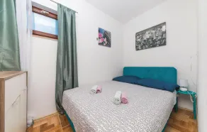 Cozy Home In Primorski Dolac With Wifi - Image 5