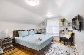 Around the World 4 BD/1.5 BA Home in Royal Oak - Image 4