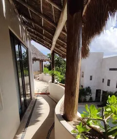 Beautiful luxury suite with pool, Free Wifi, Parking - Image 5
