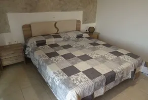 Appartement entièrement rénové, avec une vue magnifique sur le coucher du soleil et à proximité de la plage. - Image 2
