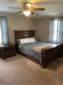Relax close to the lakefront! Three bedroom Avon Lake retreat just steps away. - Image 4