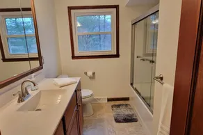 Red Brick Ranch 3BR Sleeps 12 Hot Tub Scenic Hocking Hills Retreat - Image 2
