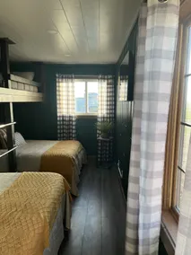 Sleeps 8 — Bunkhouse - Image 2