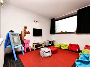 Unique Holiday Home with Pool near Park & Ski Area - Image 3