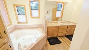 Alpine 4 4 Bedroom Home - Image 5
