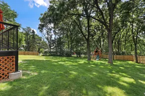 Newly renovated 4-bed, 2-bath spacious home, walking distance to Lake Geneva. - Image 4