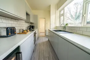 St Johns City centre House - sleeps 6 guests  in 3 bedrooms - Image 5