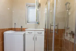 Ferienwohnung/app. für 5 Gäste mit 75m² in Komarna - Image 2