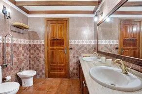 Vacation Apartment 'Finca La Bonita Ap M2' with Shared Pool, Shared Terrace and Wi-Fi - Image 4