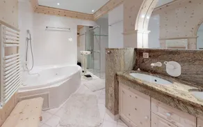 Zentral gelegenes Ferienhaus im authentischen Dorf Champfer - St. - Image 3