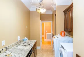 Large House w/ Private pool - perfect for Golfing Groups 12 beds - Image 5