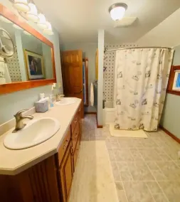 Cottages on Sand Lake - *Jaquzzi* - The Retreat - Image 3