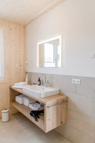 Holiday Home 'Bollenhut' with Private Terrace, Wi-Fi and Air Conditioning - Image 3