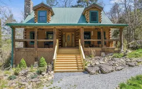 Log Cabin near Ski Mountains - Image 5
