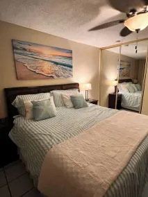 Breathtaking Ocean view 14th floor condo, 10 minutes from the airport - Image 5