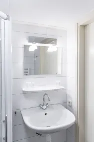 Une maison spacieuse et agréable dans les bois de Beekbergen. WiFi gratuit. - Image 4