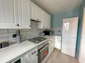 New Stylish 2 Bedroom House - Image 4