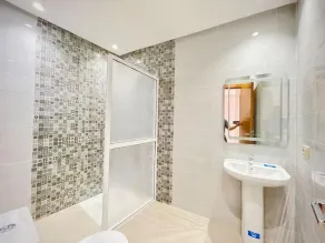 Yaluna Aparthotel - Image 2
