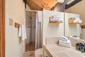 Awesome House Above The Lake/pets Welcome 2 Bedroom Home by Bear Valley Vacation Rentals - Image 3