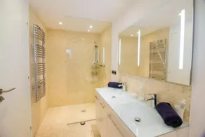 Villa D'architecte, Domaine Privé du Cap Bénat - Image 3