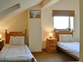 Hutter Hill Barn - Image 3
