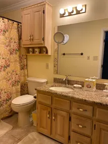 Spacious Townhome with Four Seasons Room - Image 3