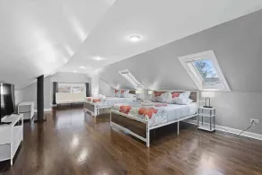 Bungalow w/ Game Room | LCP Collection - Image 5
