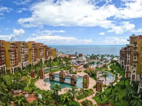 Luxury Condo on the Beach - Image 5