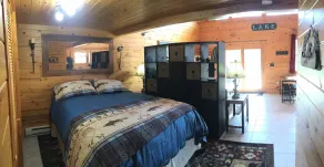 Little Sand Lakefront Cabin Quiet. Private. Awesome. - Image 5