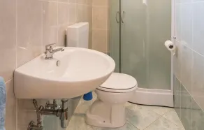 Awesome Apartment In Lovrecica With Wifi - Image 2
