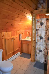 Privacy Galore at the Little Pine Loj.   - Image 4