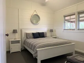 Whistling kite cottage overlooking the scenic Murray River - Image 4